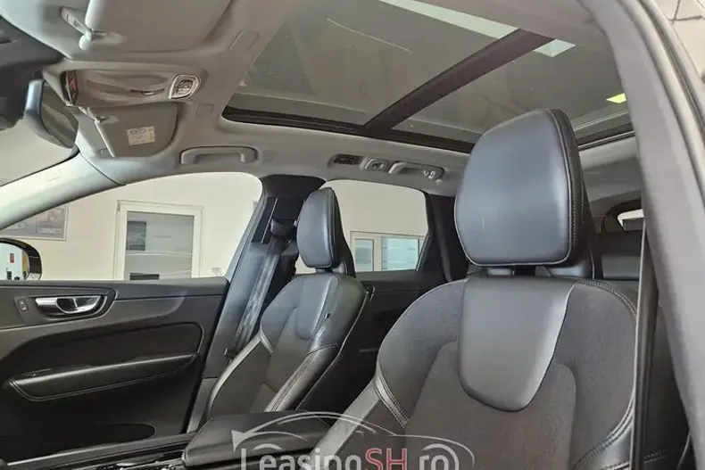 Volvo XC60 din 2021 cu 107.400 km - oferta VOL100259 - foto 17