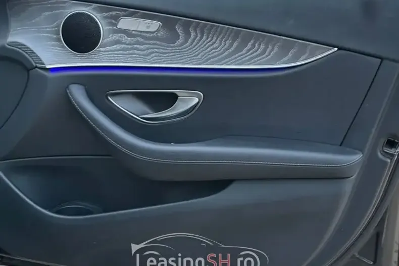 Mercedes-Benz 300e din 2021 cu 63.753 km - oferta MER99965 - foto 11