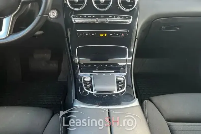 Mercedes-Benz 300 din 2021 cu 89.986 km - oferta MER97784 - foto 17