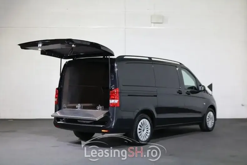 Mercedes-Benz Vito din 2023 cu 7.038 km - oferta MER96778 - foto 6