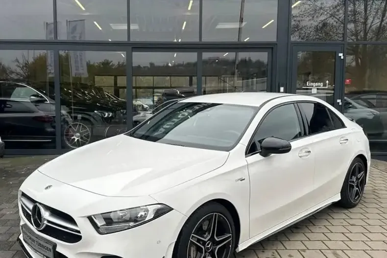 Mercedes-Benz 35 AMG din 2021 cu 66.300 km - oferta MER96965 - foto 1