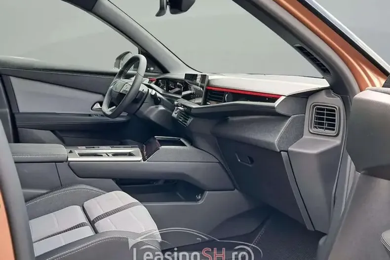 Opel Grandland din 2025 cu 3.092 km - oferta OPE95602 - foto 7