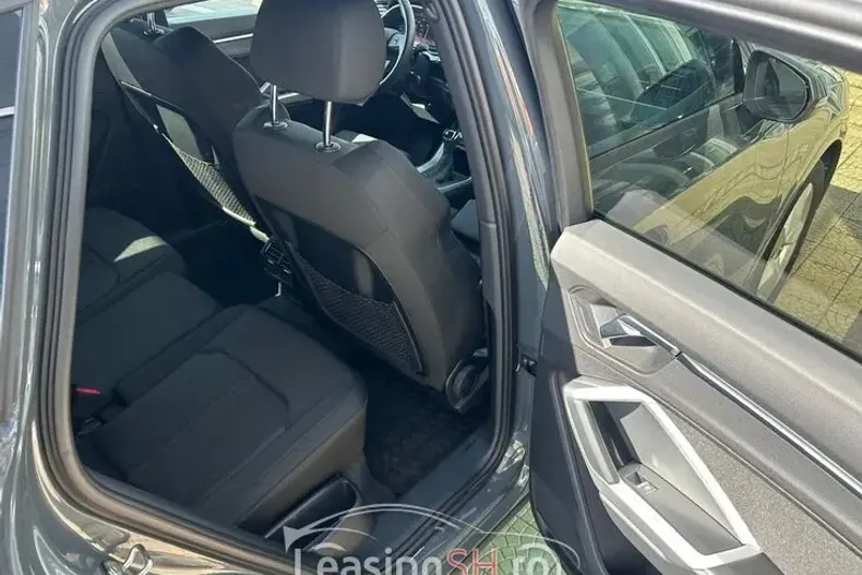 Audi Q3 din 2019 cu 45.471 km - oferta AUD92955 - foto 19