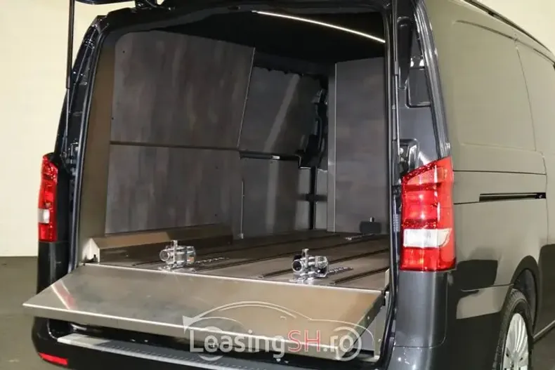 Mercedes-Benz Vito din 2023 cu 7.038 km - oferta MER96778 - foto 5