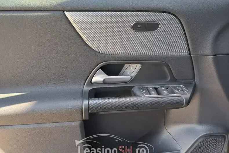 Mercedes-Benz 180 din 2020 cu 55.051 km - oferta MER100507 - foto 24