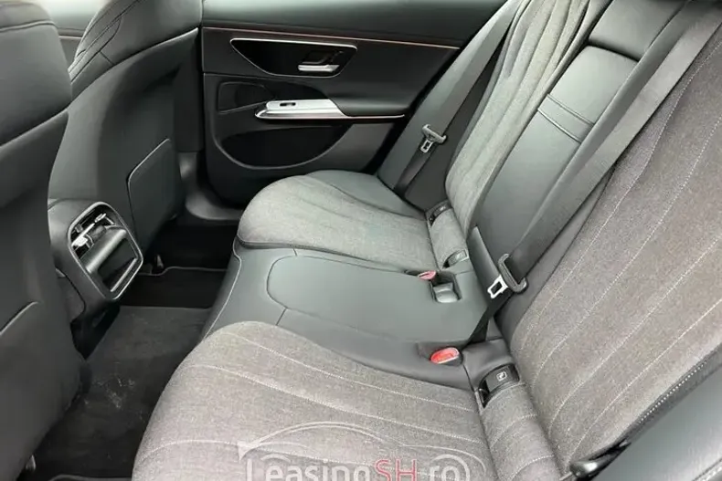 Mercedes-Benz 220 din 2024 cu 5.600 km - oferta MER97324 - foto 9