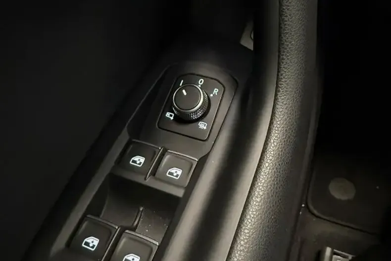 Volkswagen Touareg din 2024 cu 54.000 km - oferta VOL93771 - foto 5