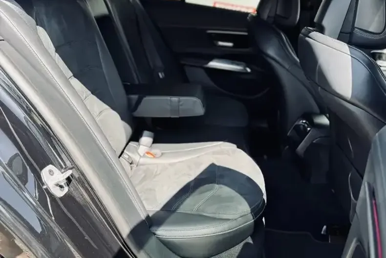 Mercedes-Benz 200 din 2024 cu 47.000 km - oferta MER96300 - foto 35